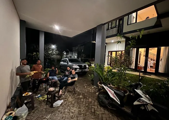 Sudji'S House
