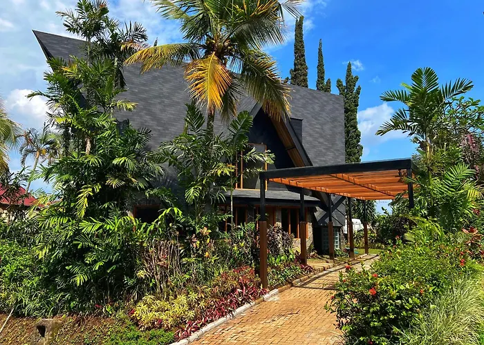Villa Klub Bunga - By The Batu Hotel Batu Malang